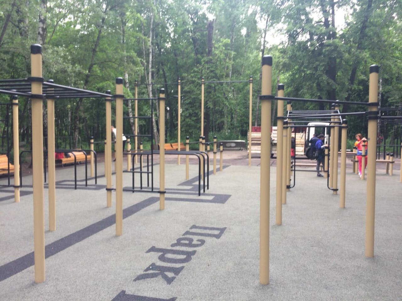 Parallel Gym Bars at Calisthenics Park at Reebok crossfit, Москва – photo 10 of 12