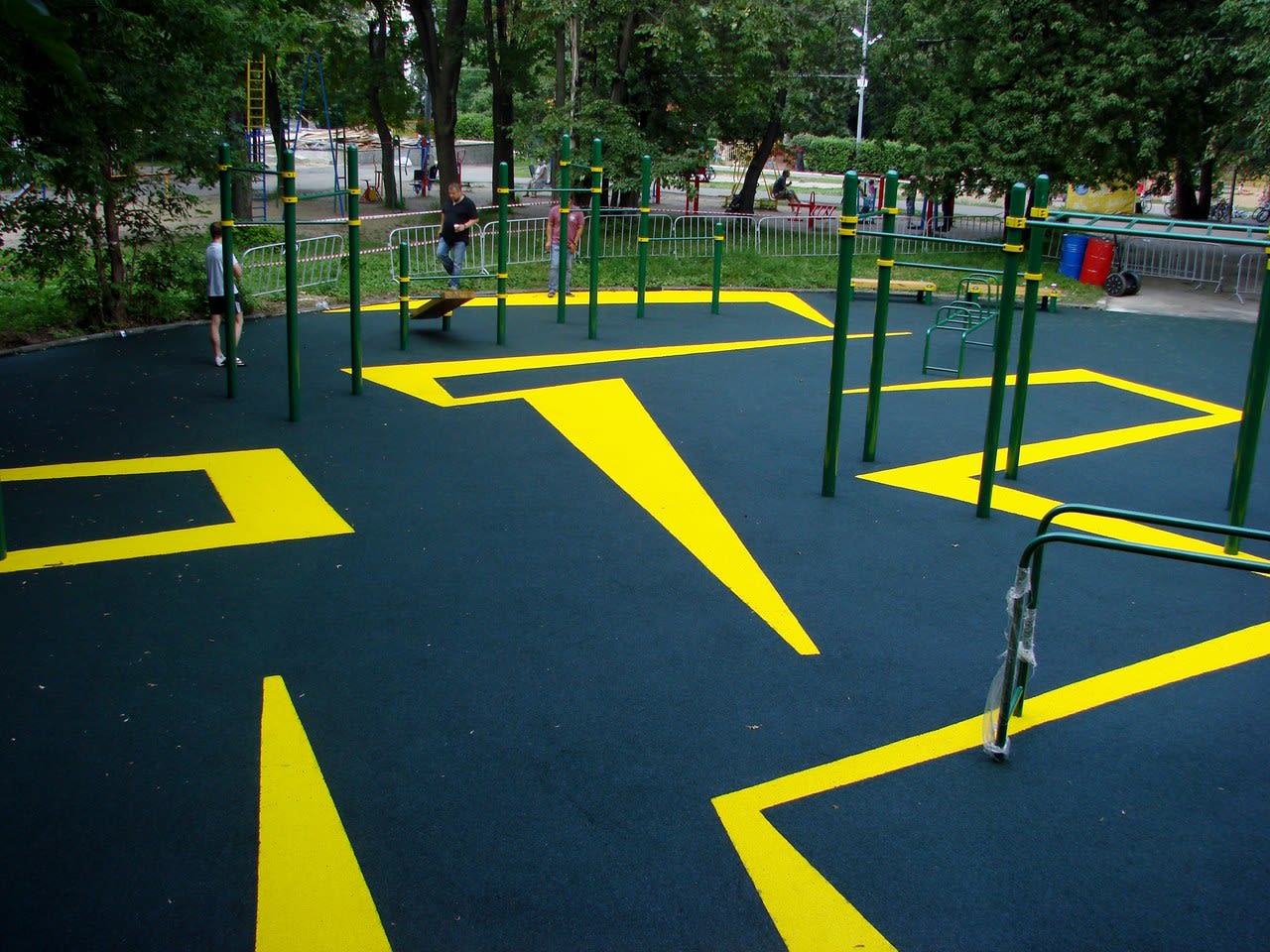 Pull Up Bar at Calisthenics Park at 1-й Красногвардейский проезд, Москва – photo 1 of 3