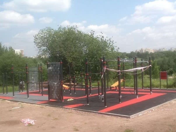 Pull Up Bar at Calisthenics Park at Боровское шоссе, Москва – photo 1 of 2