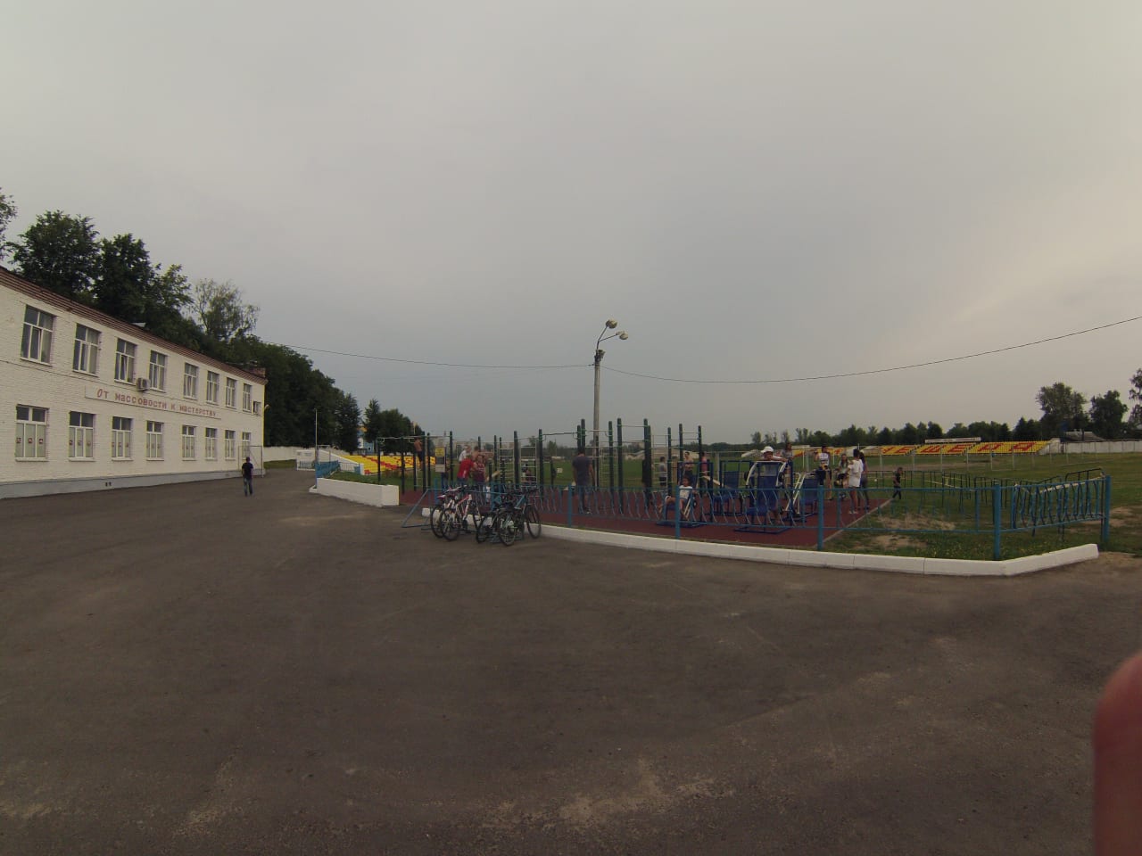 Barren bei Calisthenics Park at спорткомплекс "Мещёра", Егорьевск – Foto 3 von 5