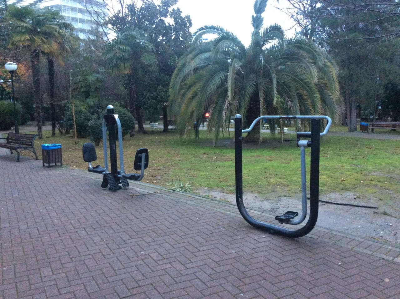 Push Up Bar at Outdoor Gym in Театральная, Сочи – photo 2 of 4