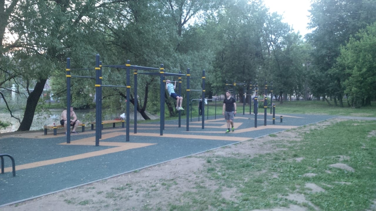 Parallel Gym Bars at Calisthenics Park at Головинская набережная, Москва – photo 2 of 6