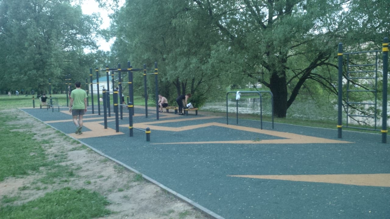 Pull Up Bar at Calisthenics Park at Головинская набережная, Москва – photo 5 of 6