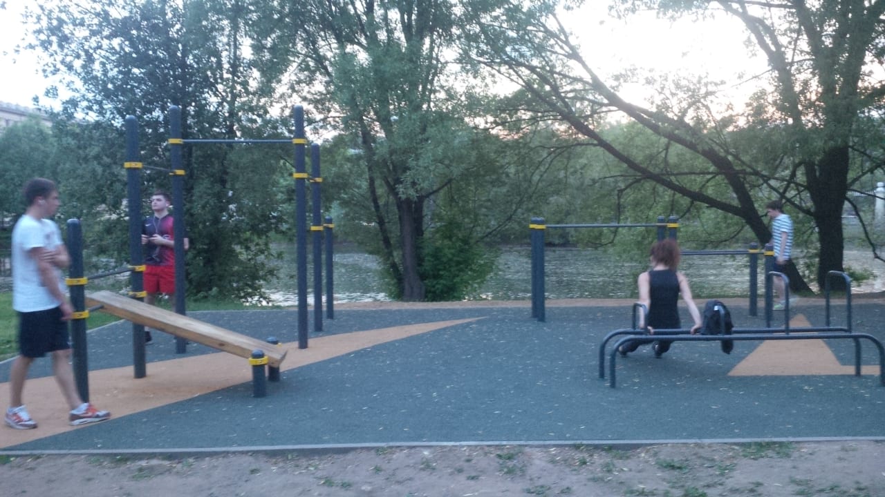 Pull Up Bar at Calisthenics Park at Головинская набережная, Москва – photo 1 of 6
