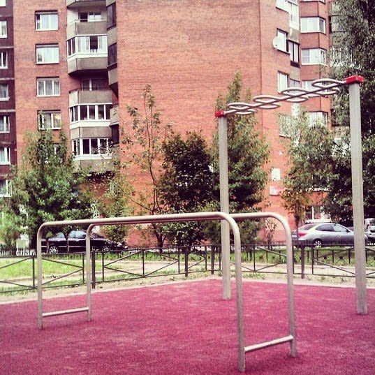 Pull Up Bar at Calisthenics Park at Яхтенная улица, Санкт-Петербург – photo 1 of 8