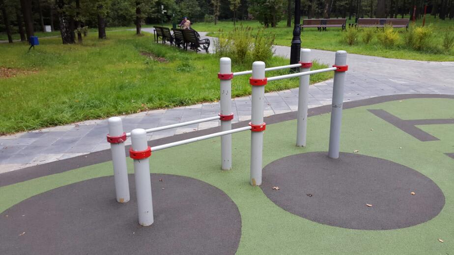 Pull Up Bar at Calisthenics Park at Ботаническая улица, Москва #wp1341 – photo 5 of 7