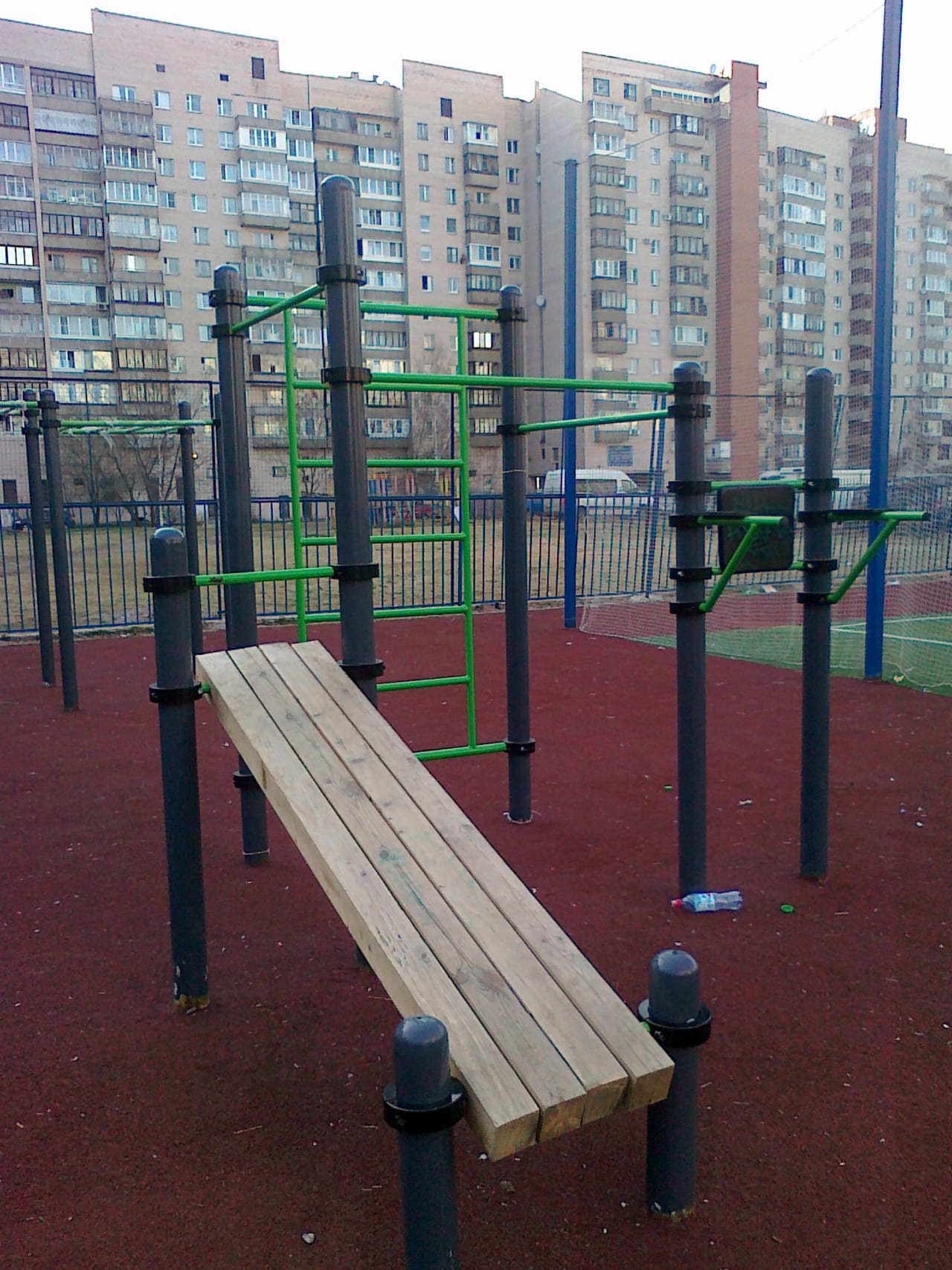 Pull Up Bar at Calisthenics Park at улица Кораблестроителей, Санкт-Петербург – photo 1 of 7