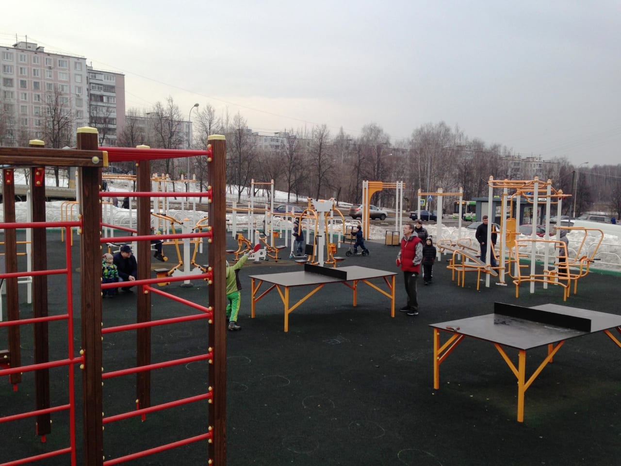 Parallel Gym Bars at Calisthenics Park at улица Рокотова, Москва – photo 2 of 3