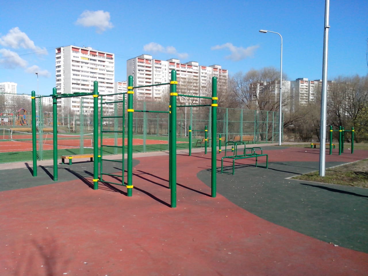 Parallel Gym Bars at Calisthenics Park at Сухонская улица, Москва – photo 3 of 3