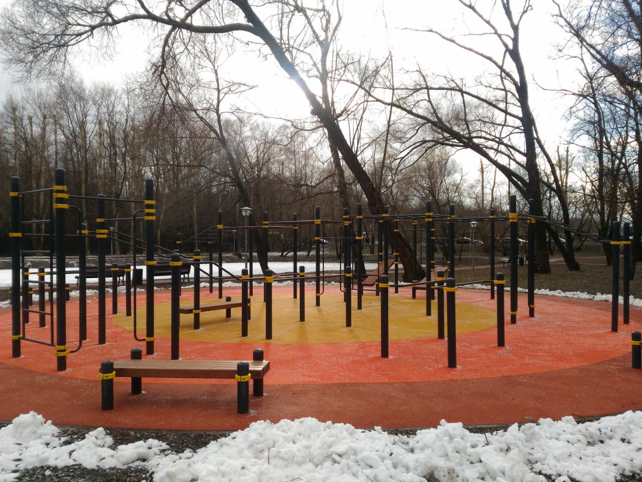 Турник на площадке Calisthenics Park at аллея Жемчуговой, Москва – фото 1 из 4