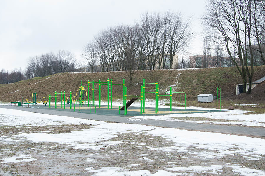 Parallel Gym Bars at Calisthenics Park at вуліца Пятра Глебкі, Мінск – photo 2 of 5