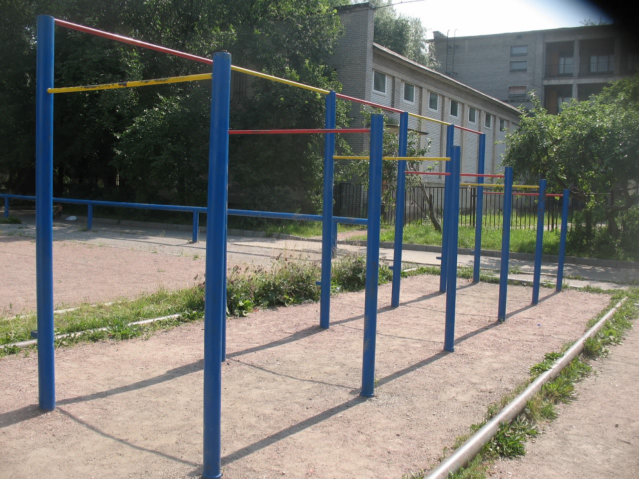 Pull Up Bar at Calisthenics Park at бульвар Новаторов, Санкт-Петербург – photo 1 of 2