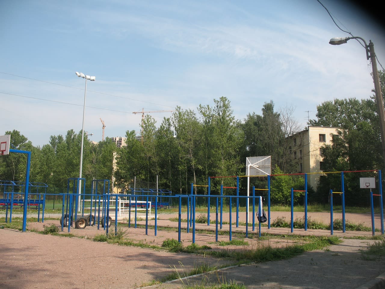 Parallel Gym Bars at Calisthenics Park at бульвар Новаторов, Санкт-Петербург – photo 2 of 2