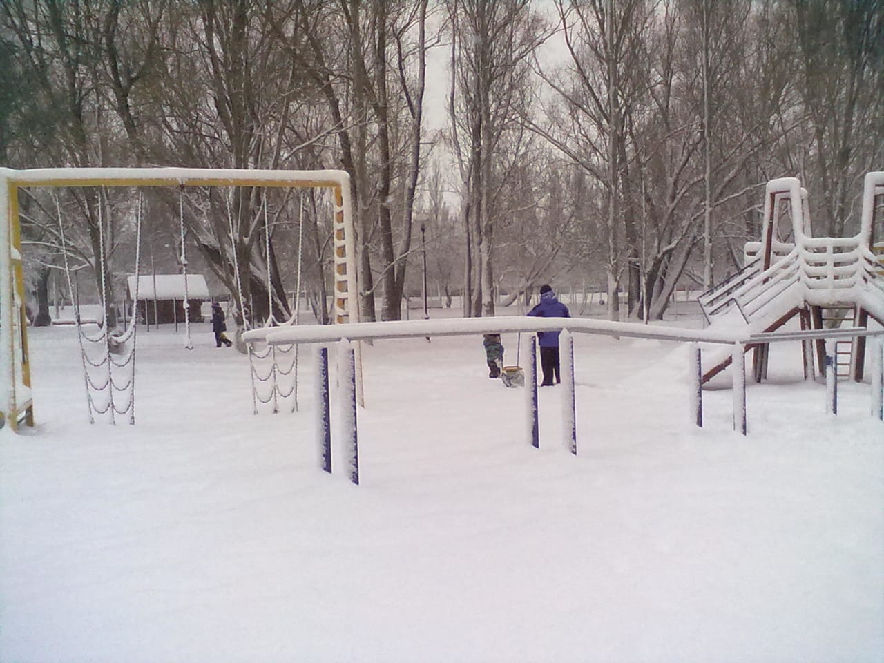 Pull Up Bar at Calisthenics Park at Солнечная улица, Самара – photo 1 of 9