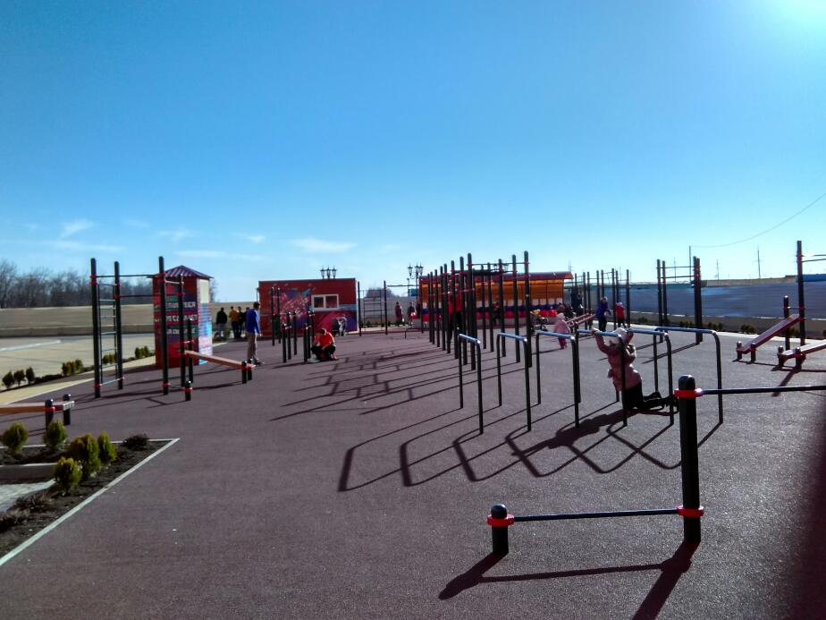 Klimmzugstange bei Calisthenics Park at улица Тухачевского, Ставрополь – Foto 7 von 9