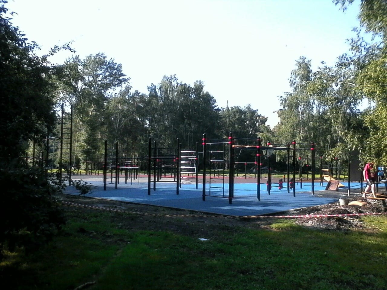 Ground Parallel Bars at Calisthenics Park at улица Громова, Екатеринбург – photo 3 of 4