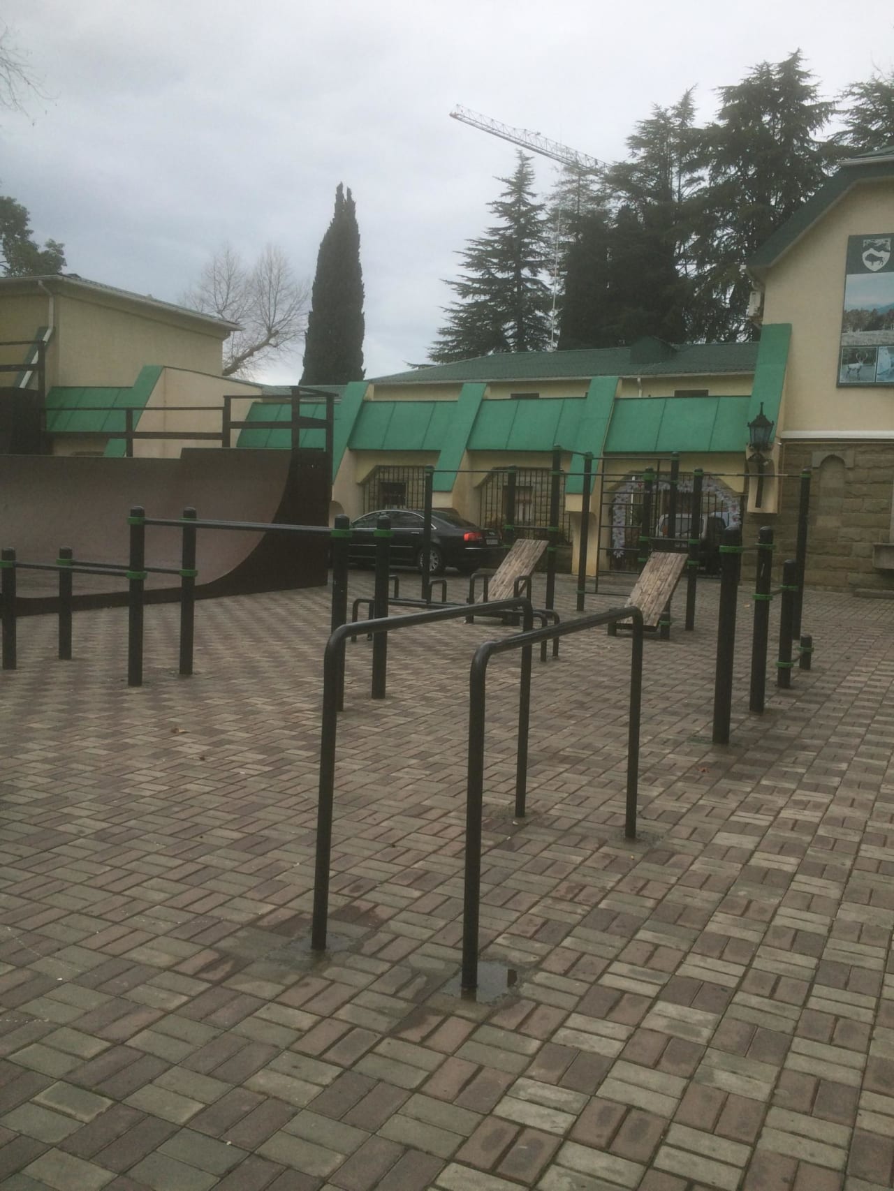 Ground Parallel Bars at Calisthenics Park at улица Карла Маркса, Сочи – photo 3 of 3