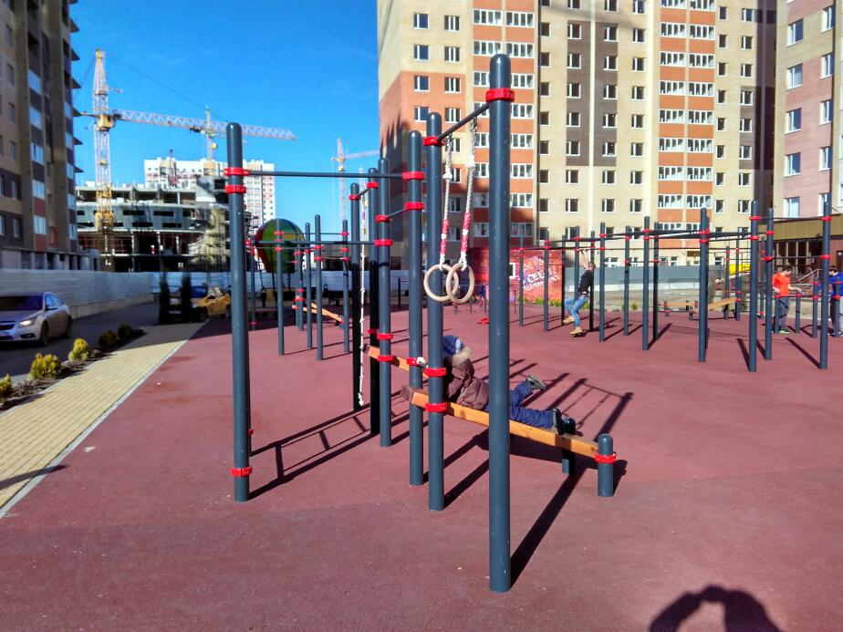 Hangelstange bei Calisthenics Park at улица Тухачевского, Ставрополь – Foto 3 von 9