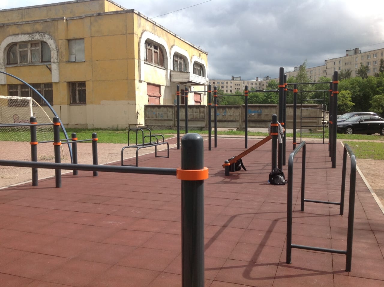 Pull Up Bar at Calisthenics Park at Малая Балканская улица, Санкт-Петербург – photo 1 of 2