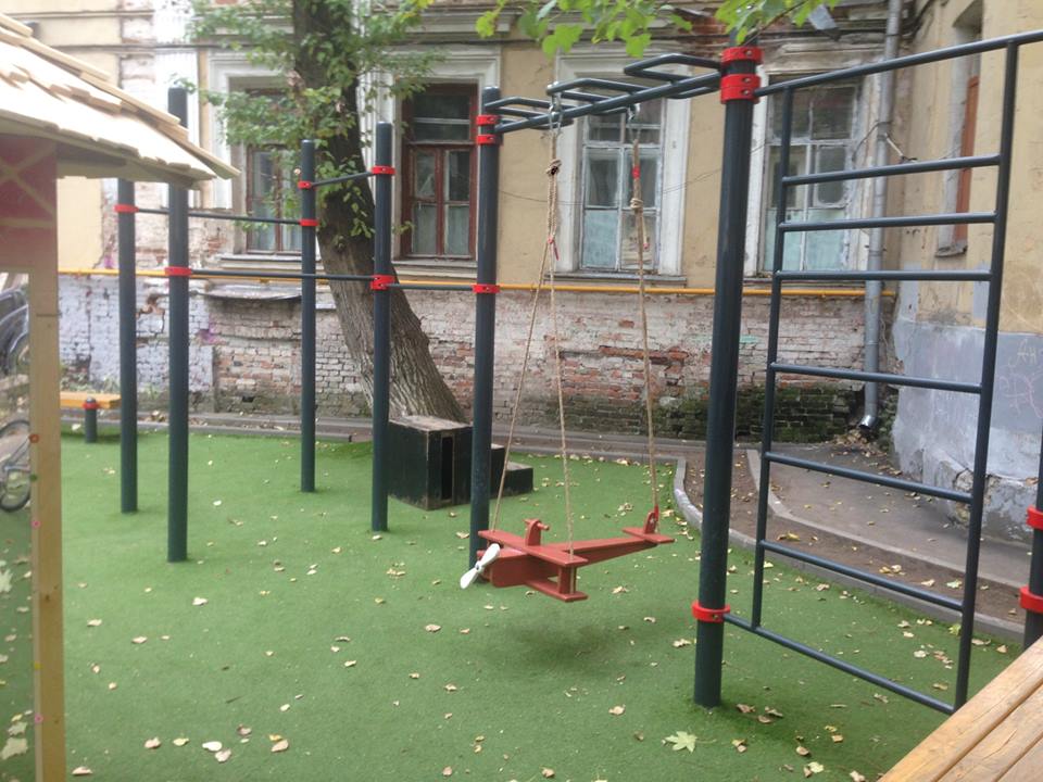 Wall Bars at Calisthenics Park at Кривоколенный переулок, Москва – photo 3 of 3