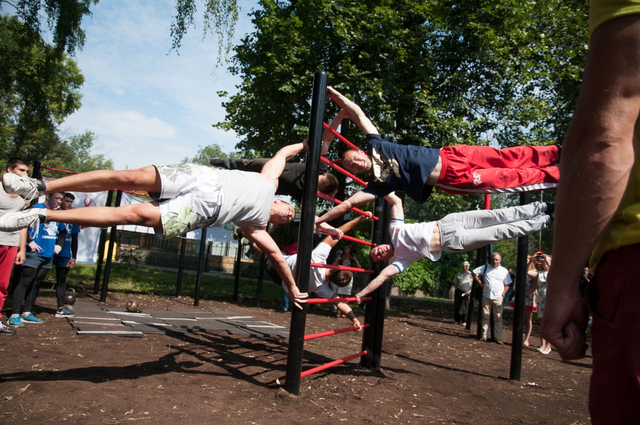 Sprossenwand bei Calisthenics Park at улица Максима Горького, Нижний Новгород – Foto 4 von 4