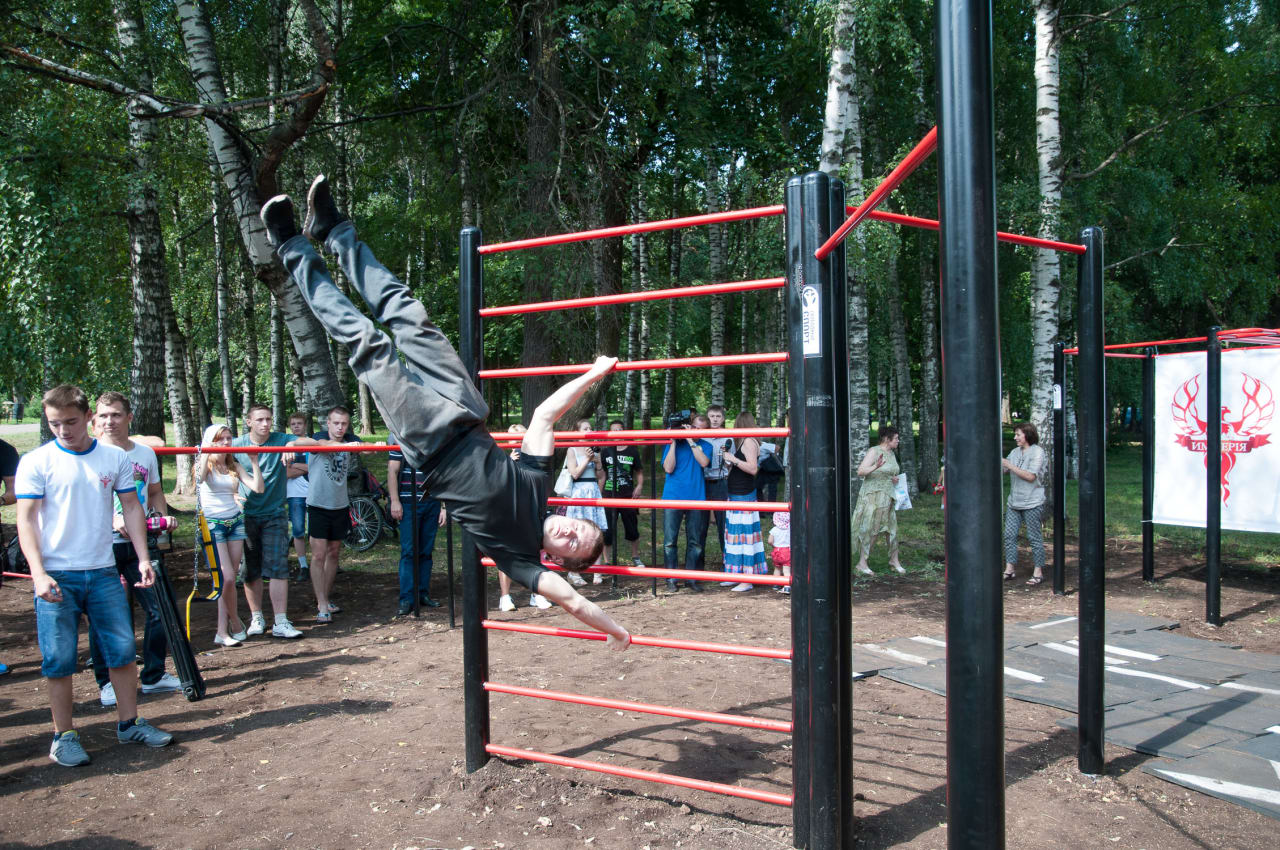 Hangelstange bei Calisthenics Park at улица Максима Горького, Нижний Новгород – Foto 3 von 4