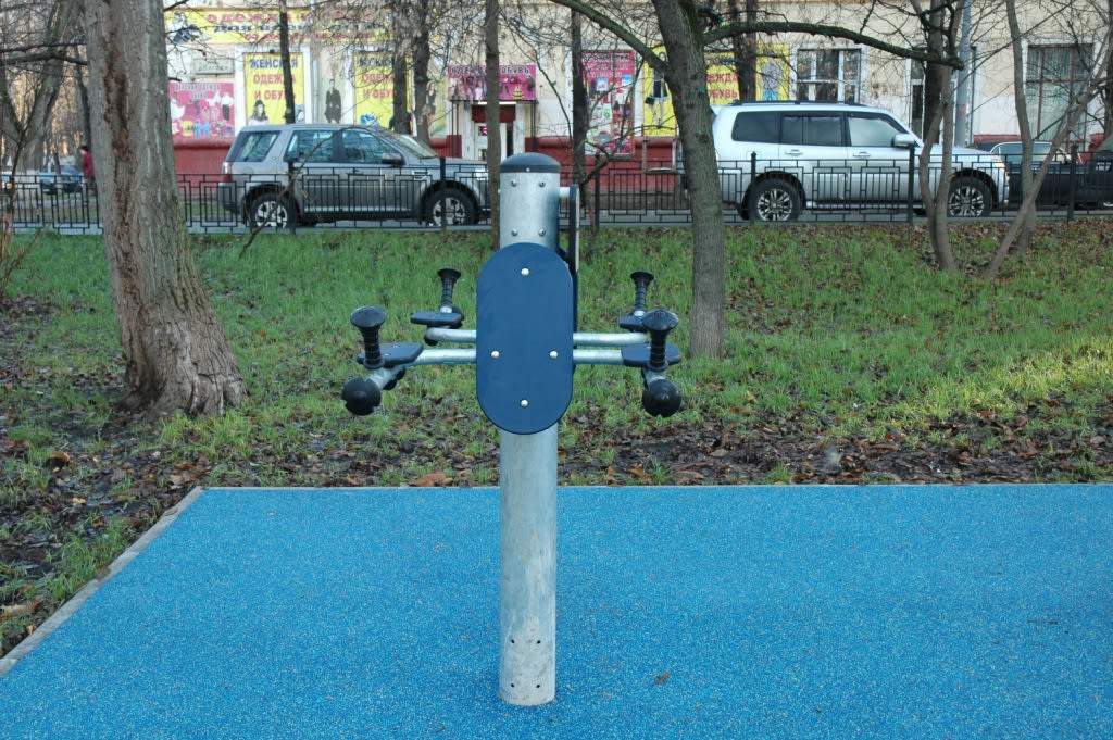 Wall Bars at Calisthenics Park at улица Долгова, Москва – photo 3 of 7