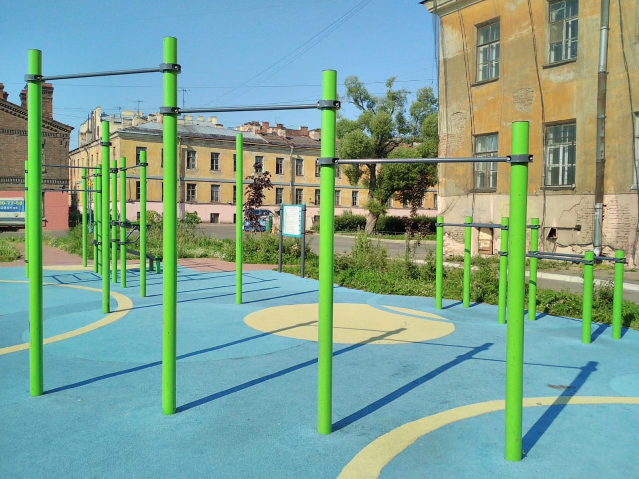 Pull Up Bar at Calisthenics Park at Бородинская улица, Санкт-Петербург – photo 1 of 2