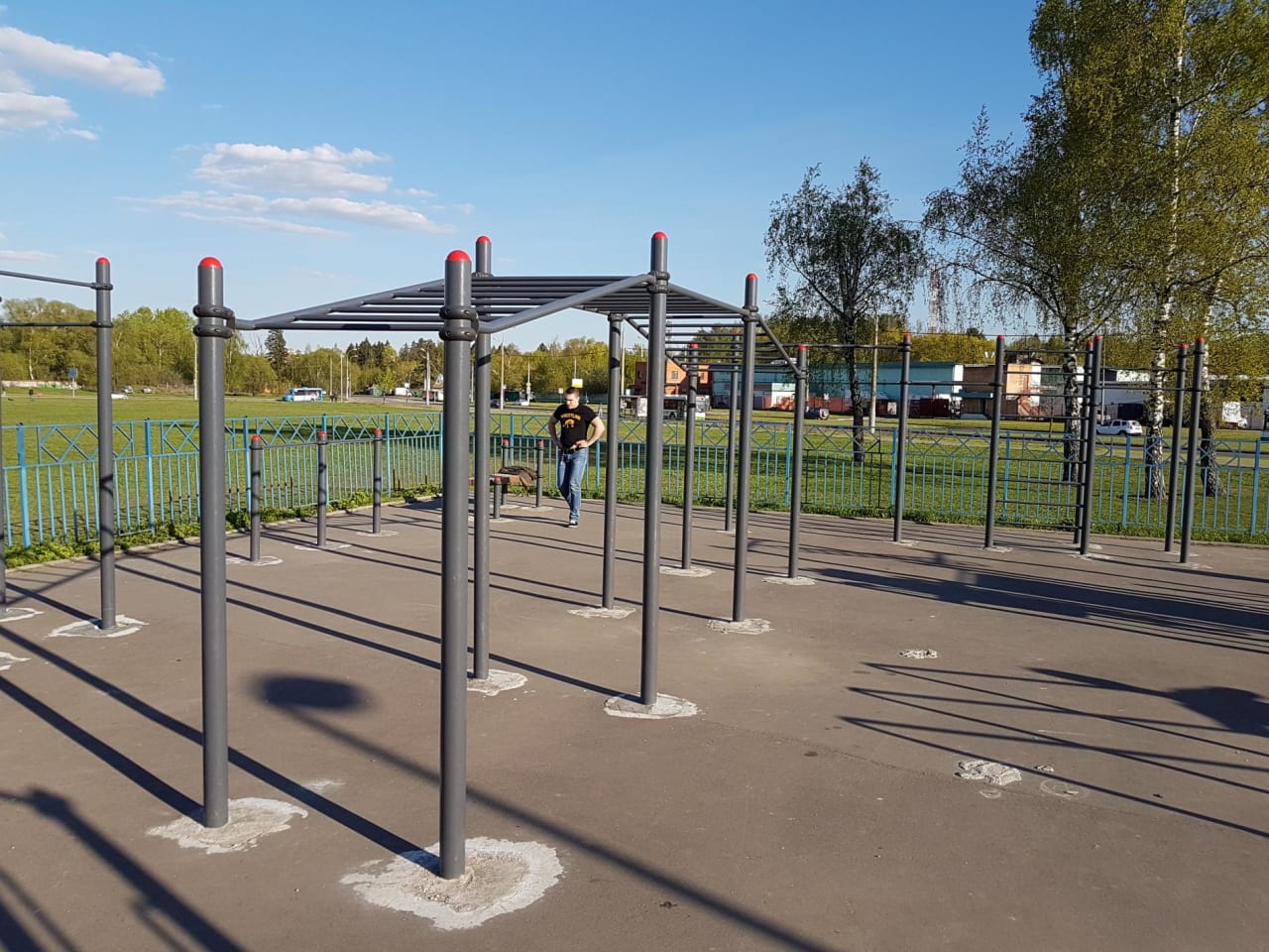 Рукохід на майданчику Calisthenics Park at Венёвская улица, Москва – фото 3 з 8