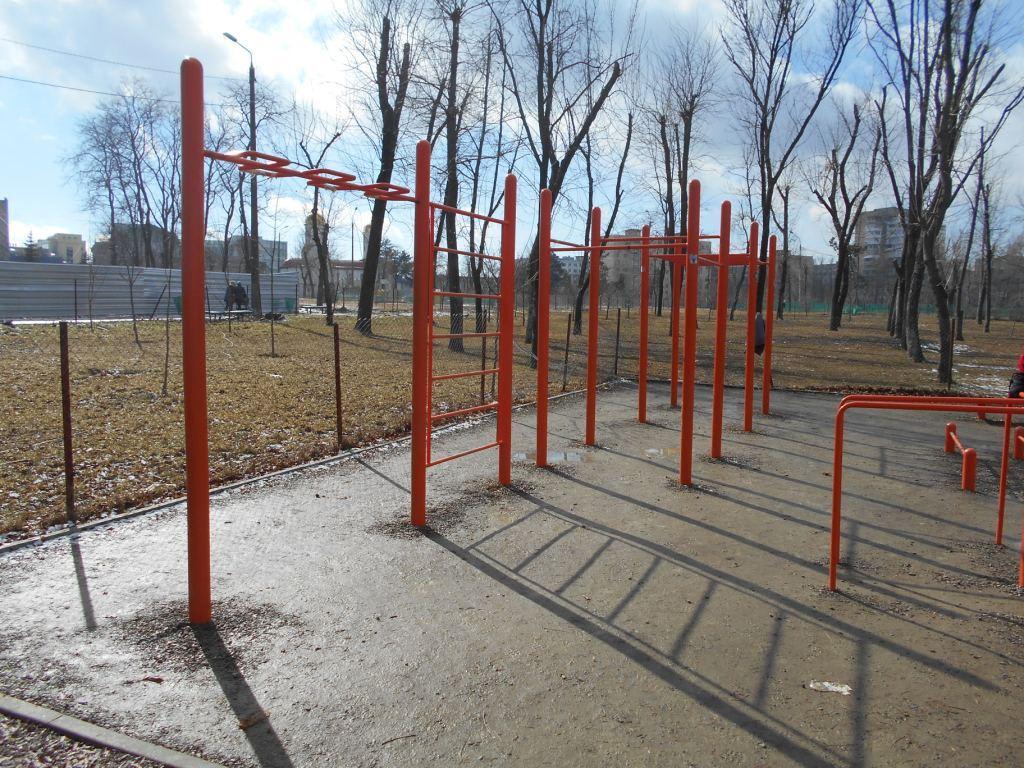 Pull Up Bar at Calisthenics Park at проспект Михаила Нагибина, Ростов-на-Дону – photo 1 of 3