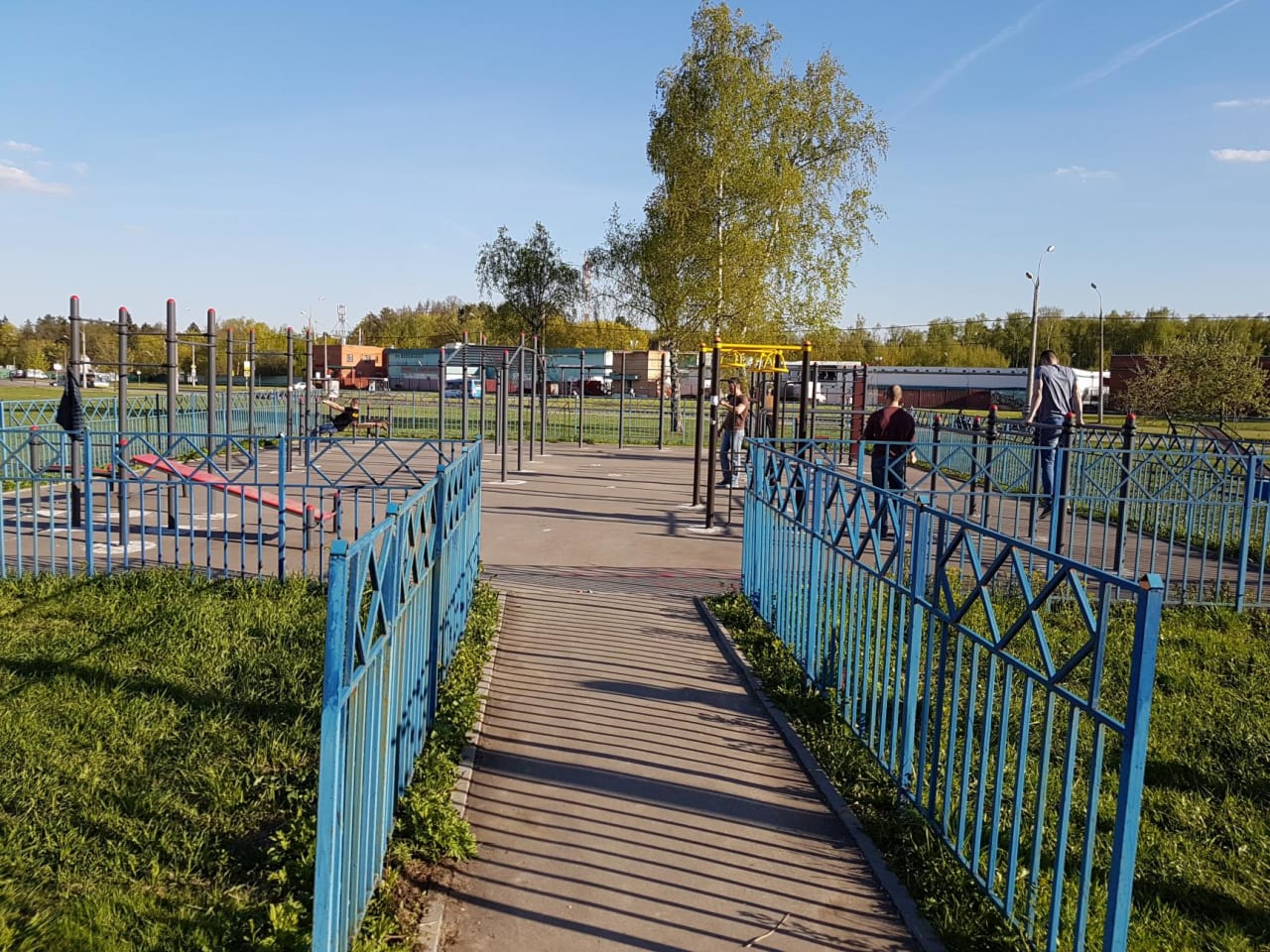Бруси на майданчику Calisthenics Park at Венёвская улица, Москва – фото 2 з 8