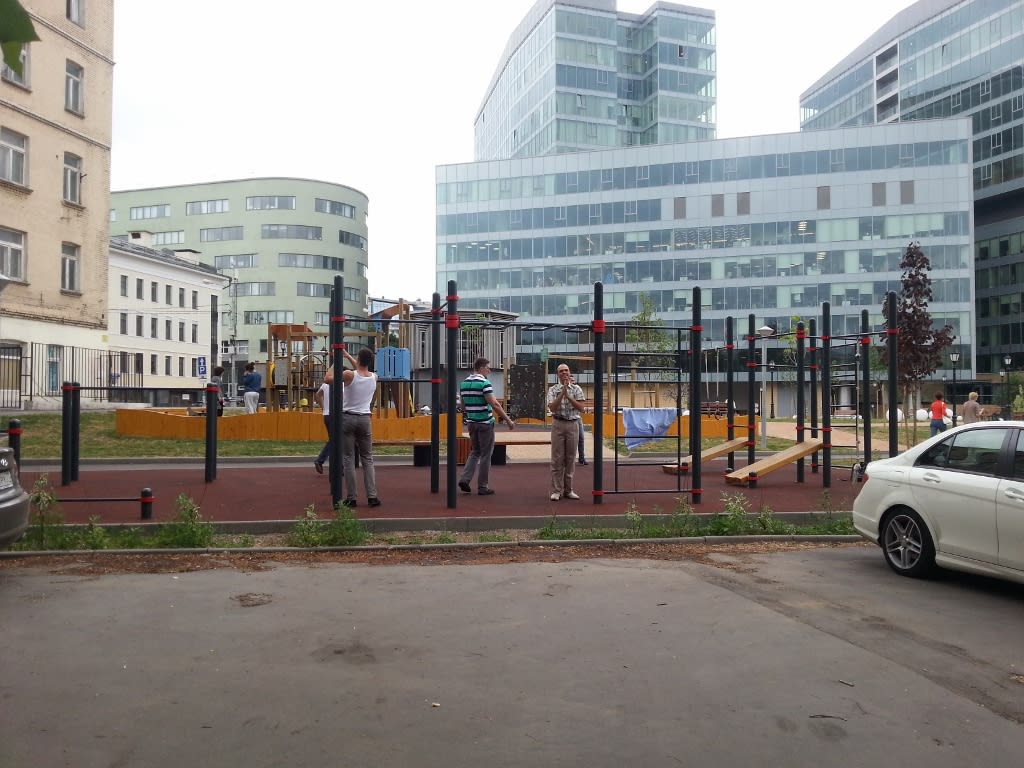 Monkey Bars at Calisthenics Park at Трубная улица, Москва – photo 3 of 3