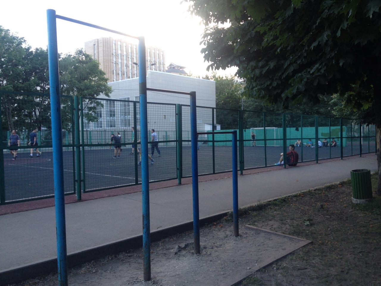Parallel Gym Bars at Calisthenics Park at улица Александра Невского, Москва – photo 2 of 3