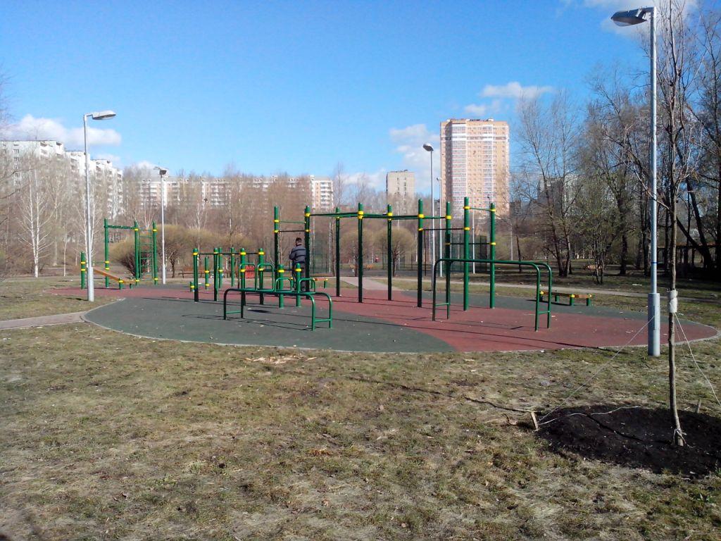Abs Bench at Calisthenics Park at Сухонская улица, Москва #wp1481 – photo 4 of 4