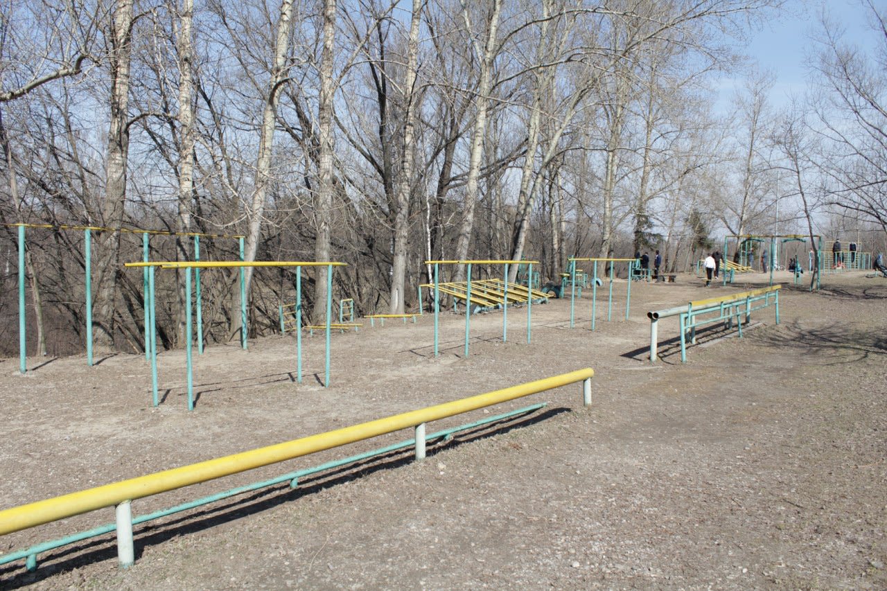 Abs Bench at Calisthenics Park at проспект Андропова, Москва – photo 12 of 14