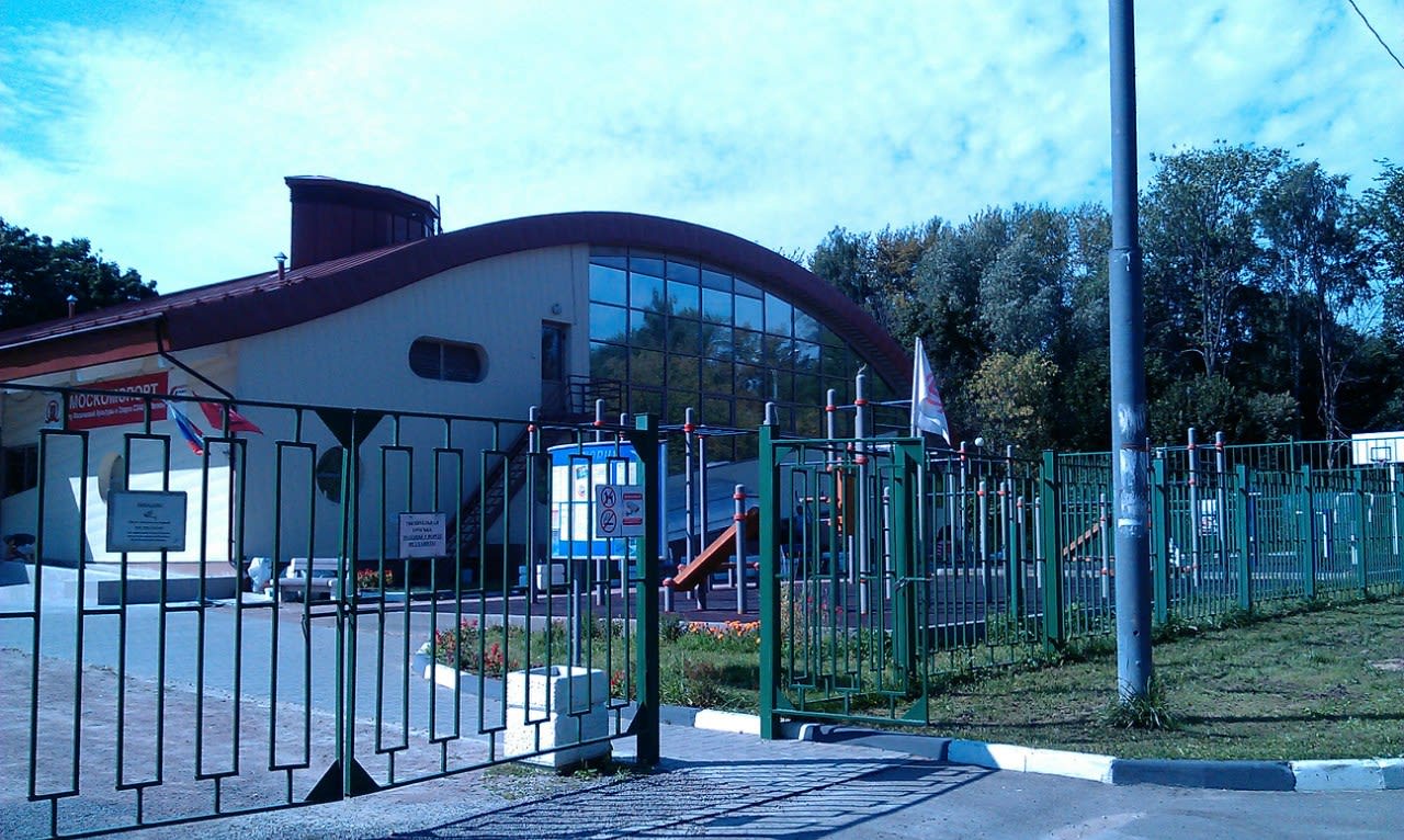 Abs Bench at Calisthenics Park at улица Вилиса Лациса, Москва – photo 5 of 5