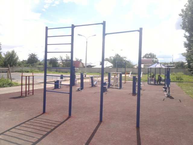 Klimmzugstange bei Calisthenics Park at улица Володарского, Озёры – Foto 1 von 2