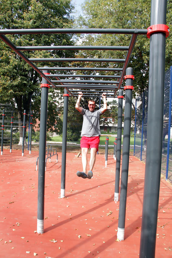 Klimmzugstange bei Calisthenics Park at Силикатная улица, Мытищи – Foto 1 von 2