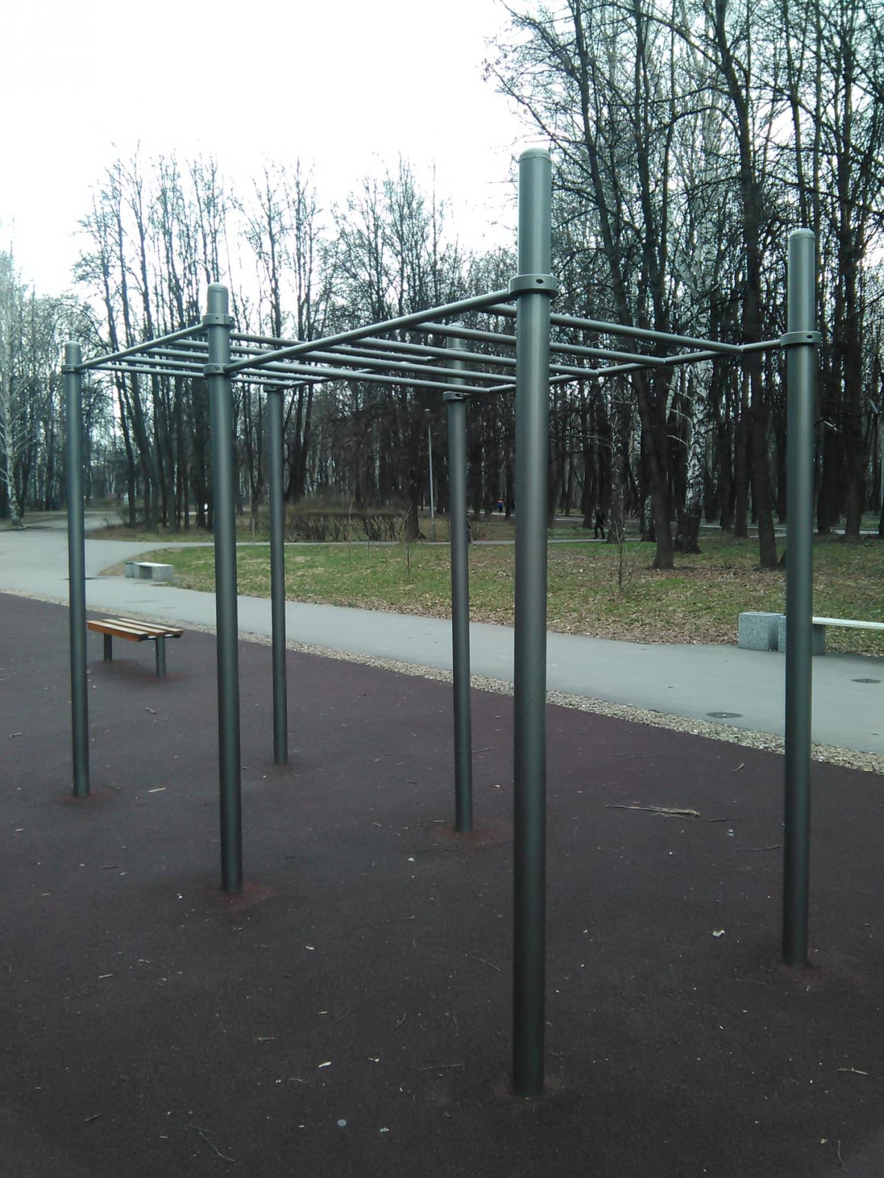 Bauchbank bei Calisthenics Park at Братиславская улица, городской округ Рязань – Foto 4 von 5