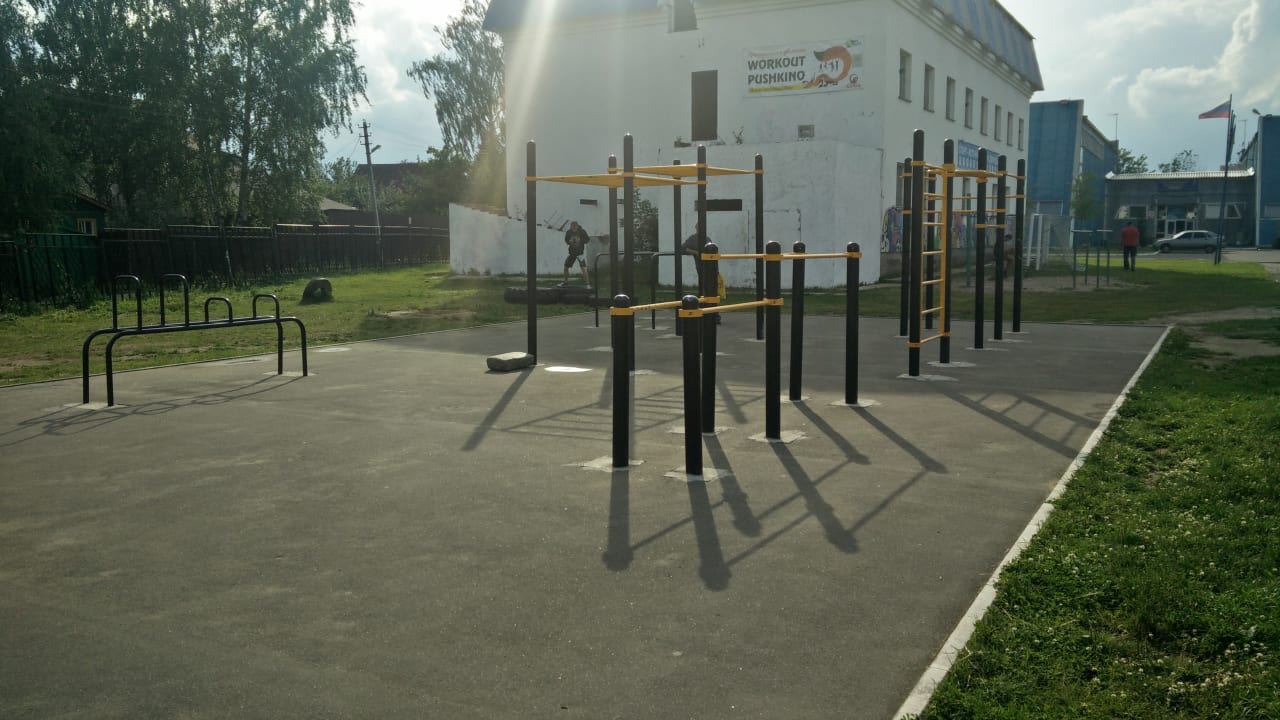 Barren bei Calisthenics Park at СК "Пушкино", Пушкино – Foto 2 von 3