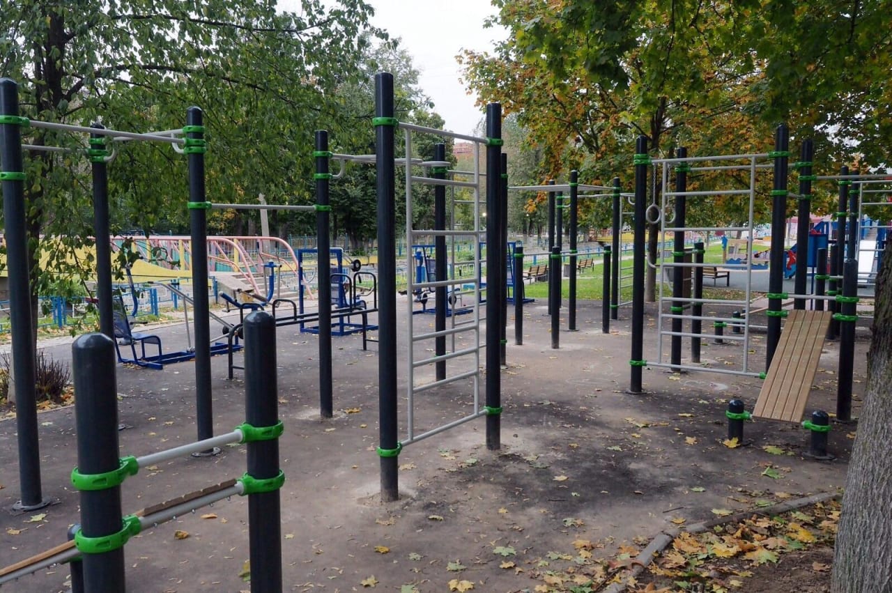 Hangelstange bei Calisthenics Park at Детский городок, Щёлково – Foto 4 von 4