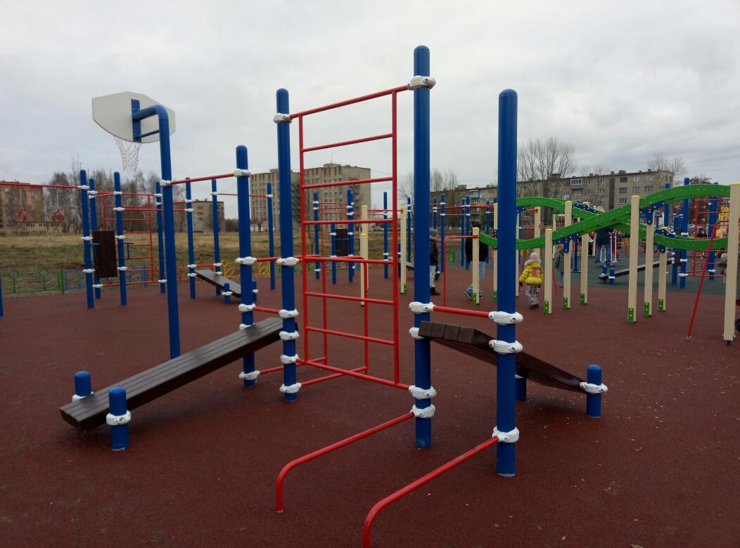 Barren bei Calisthenics Park at Первомайская улица, Ступино – Foto 1 von 4