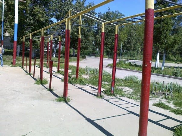 Liegestützgriffe bei Calisthenics Park at улица Хлебникова, Егорьевск – Foto 2 von 2