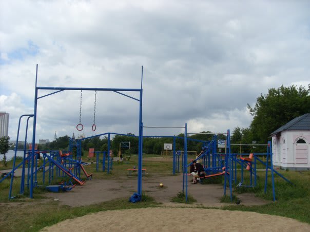 Бруси на майданчику Calisthenics Park at Серебряно-Виноградный проезд, Москва – фото 1 з 6