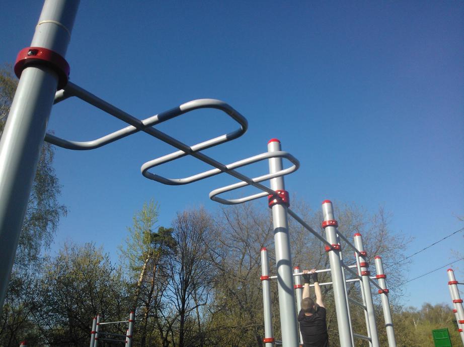 Рукохід на майданчику Calisthenics Park at улица Заречье, Москва – фото 6 з 6
