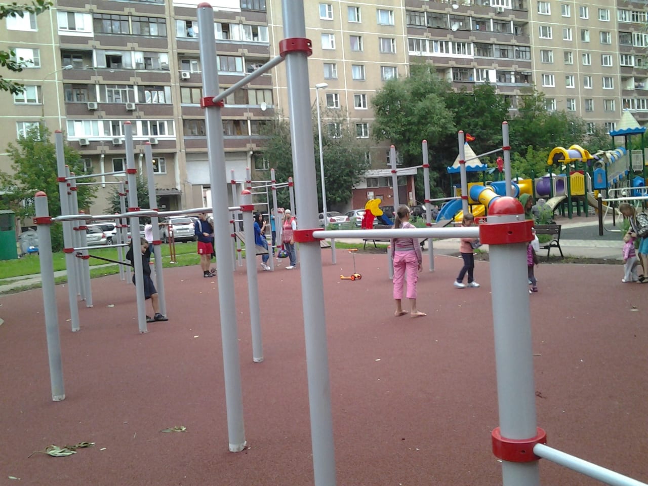 Брусья на площадке Calisthenics Park at улица Проходчиков, Москва – фото 1 из 3