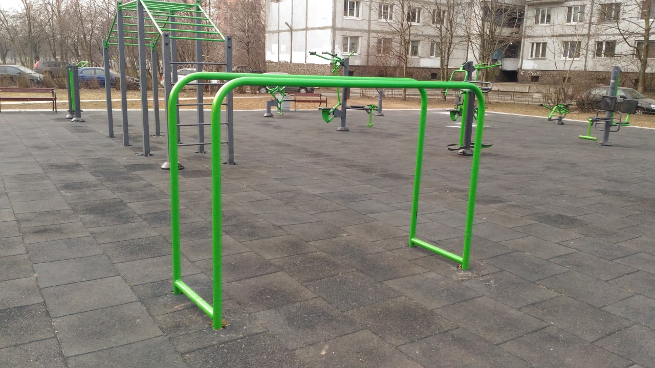 Pull Up Bar at Calisthenics Park at улица Кораблестроителей, Санкт-Петербург #wp1591 – photo 3 of 4