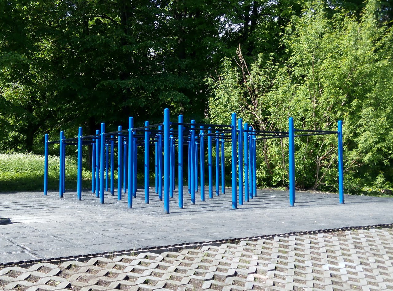 Barren bei Calisthenics Park at Набережный проспект, Петрозаводск – Foto 3 von 6