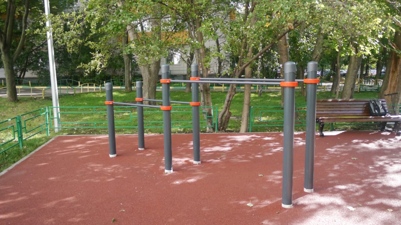 Abs Bench at Calisthenics Park at Проектируемый проезд № 6137, Москва – photo 3 of 8
