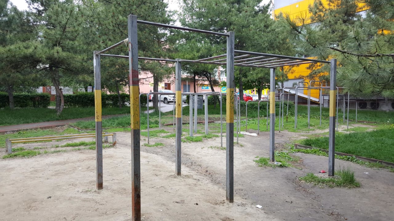 Parallel Gym Bars at Calisthenics Park at площадь Толстого, Ростов-на-Дону – photo 5 of 5